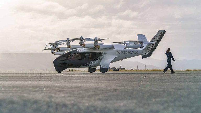 Archer Aviation and Southwest Airlines are coming together to determine what it will take to create a network of electric air taxis at California terminals.